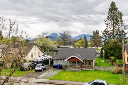 Hot Tub / Spa Photo of 204 46021 Second Avenue, Chilliwack, BC