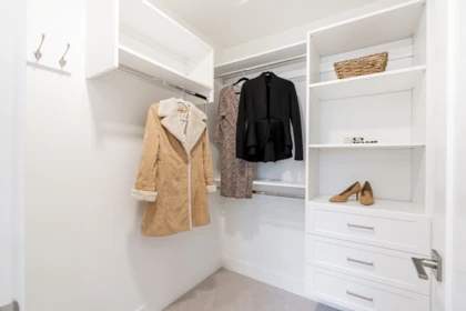 Mudroom Photo of 102 16612 18a Avenue, Surrey, BC