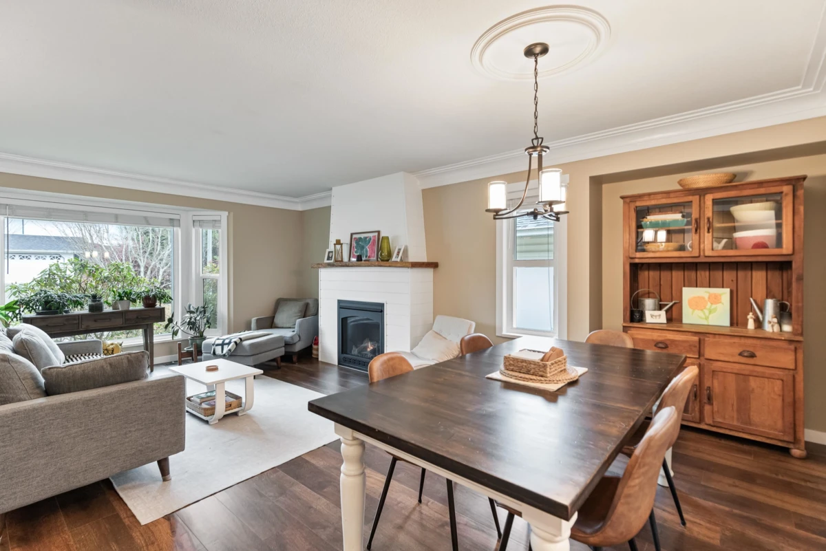 Dining Area Photo of 8124 Forbes Street, Mission, BC