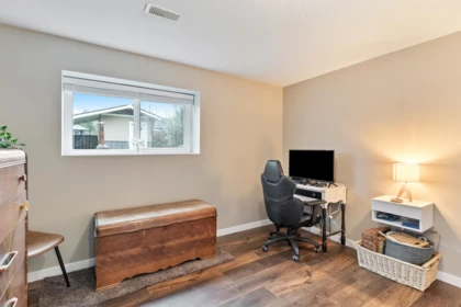 Basement Recreation Room Photo of 8124 Forbes Street, Mission, BC