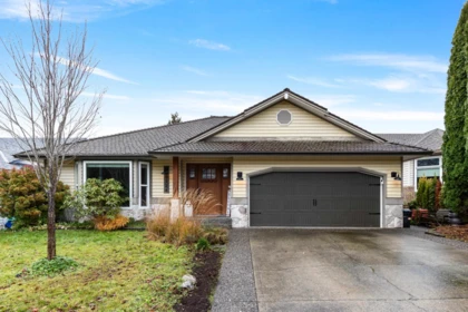 8124 Forbes Street, Mission, BC, Mission — Single Family Residence for sale