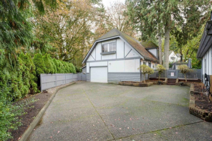 Swimming Pool Photo of 17352 26a Avenue, White Rock, BC