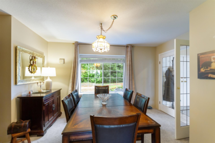 Breakfast Nook Photo of 17325 31 Avenue, Surrey, BC