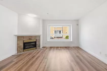 Breakfast Nook Photo of 8433 Jellicoe Street, Vancouver, BC