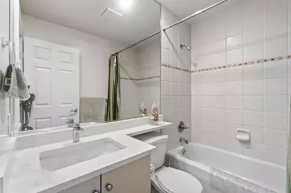 Office / Den Photo of 8433 Jellicoe Street, Vancouver, BC
