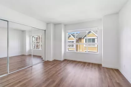 Primary Bathroom Photo of 8433 Jellicoe Street, Vancouver, BC
