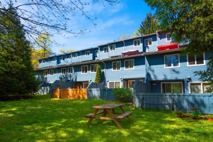 Outdoor Deck Photo of 8328 Aspenwood Place, Burnaby, BC