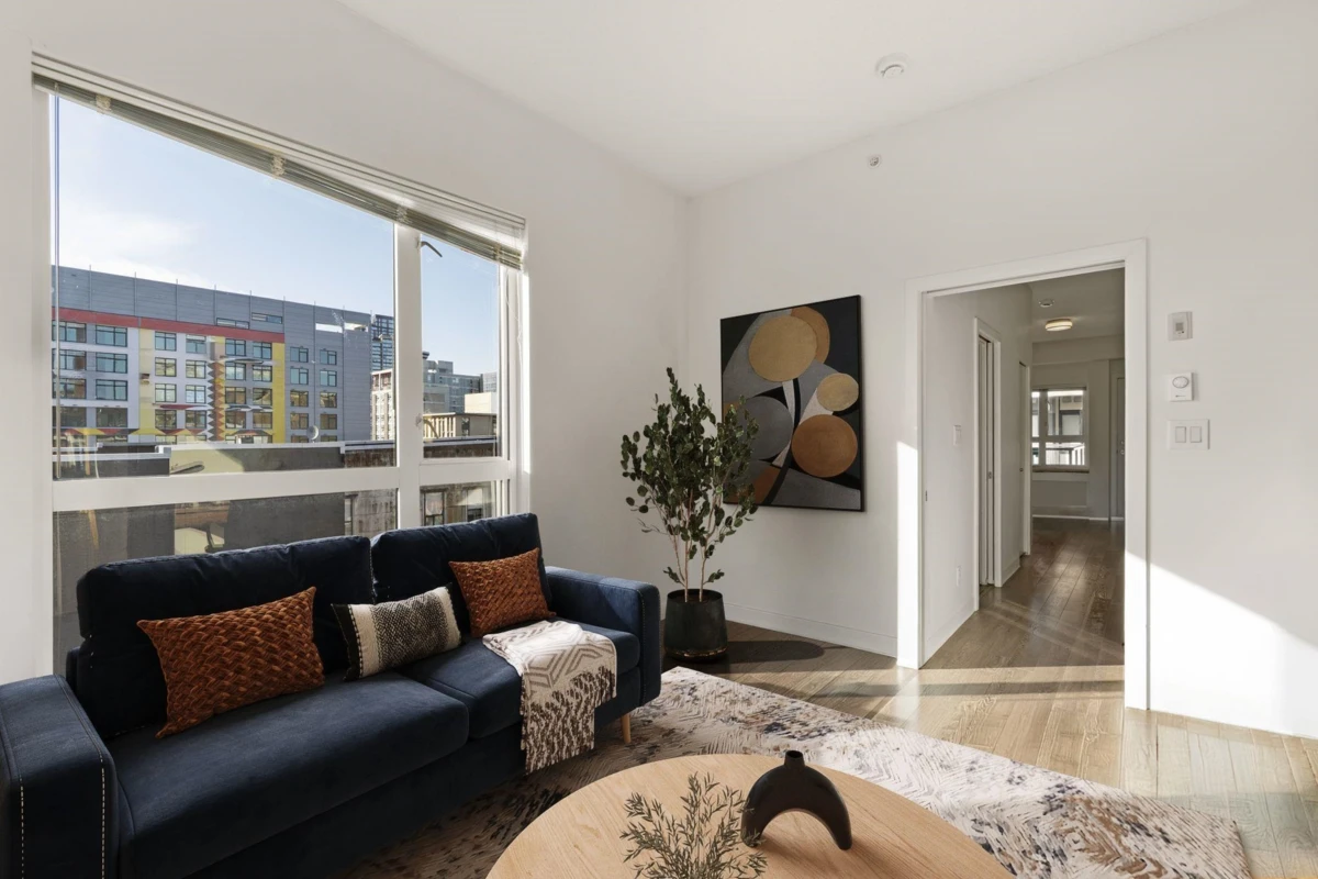Living Room Photo of 618 138 E Hastings Street, Vancouver, BC