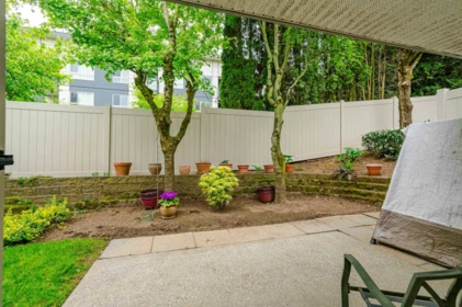 Outdoor Kitchen Photo of 28 2023 Winfield Drive, Abbotsford, BC