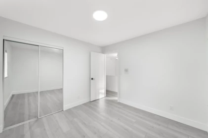 5811 Sprott Street, Burnaby, BC, Burnaby — Half Duplex for sale