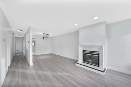5811 Sprott Street, Burnaby, BC, Burnaby — Half Duplex for sale