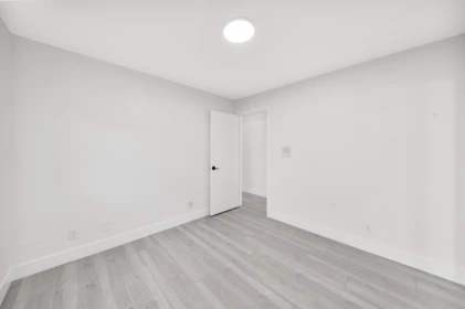 Primary Bathroom Photo of 5811 Sprott Street, Burnaby, BC