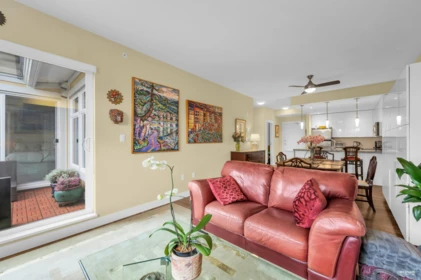 Powder Room Photo of 403 2368 Marpole Avenue, Port Coquitlam, BC