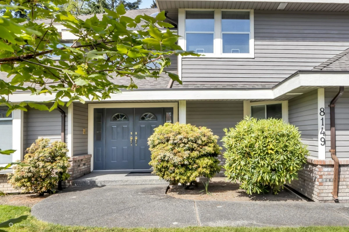Family Room Photo of 8149 149 Street, Surrey, BC