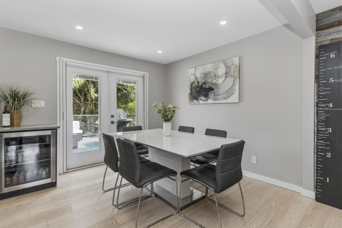 Family Room Photo of 2101 Diamond Road, Squamish, BC