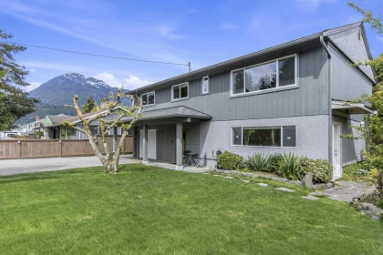 Hot Tub / Spa Photo of 2101 Diamond Road, Squamish, BC