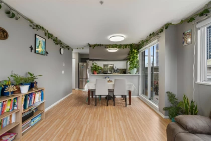 Kitchen Photo of 401 10533 University Drive, Surrey, BC