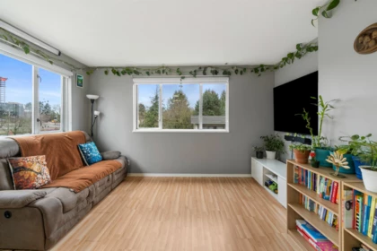 Primary Bathroom Photo of 401 10533 University Drive, Surrey, BC