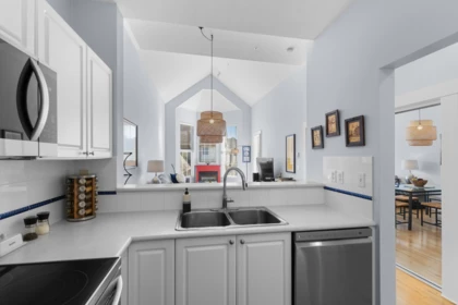 Pantry Photo of PH3 5555 13a Avenue, Delta, BC