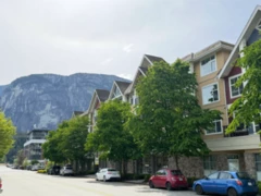 319 1336 Main Street, Squamish, BC