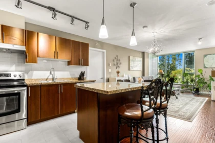 602 1178 Heffley Crescent, Coquitlam, BC, Coquitlam — Apartment/Condo for sale