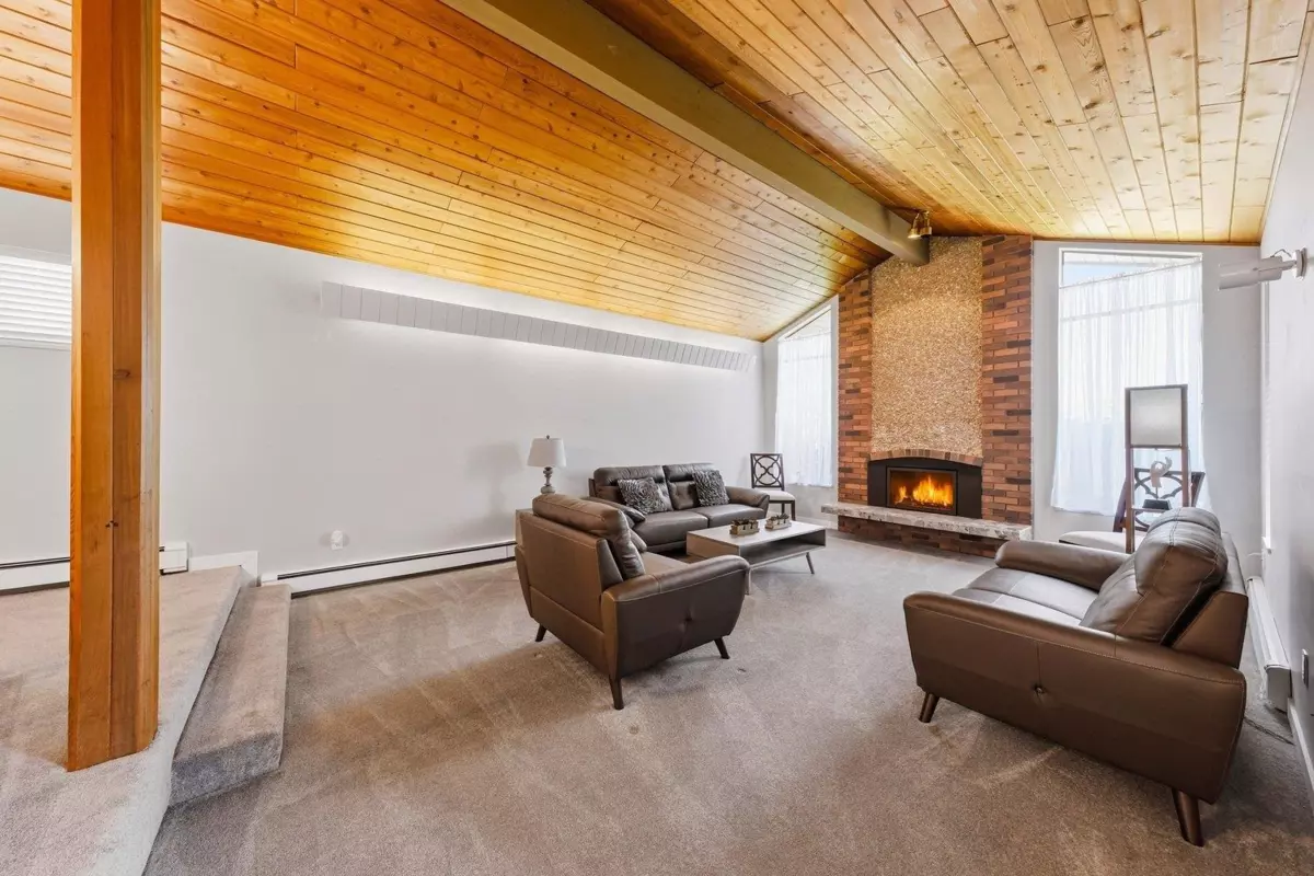 Living Room Photo of 1390 Eastlawn Drive, Burnaby, BC