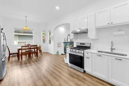 Breakfast Nook Photo of 10566 168 Street, Surrey, BC