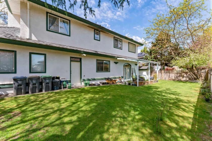 Garage Interior Photo of 10566 168 Street, Surrey, BC