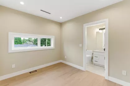 Hallway Photo of 2 8408 17th Avenue, Burnaby, BC