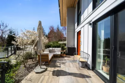 209 9888 University Crescent, Burnaby, BC, Burnaby — Townhouse for sale