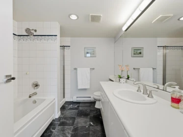 Entry Foyer Photo of 901 1566 W 13th Avenue, Vancouver, BC