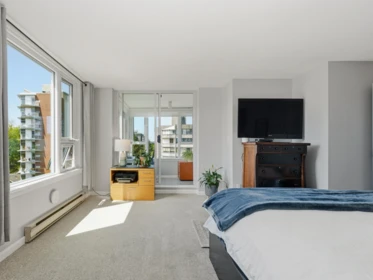 Powder Room Photo of 901 1566 W 13th Avenue, Vancouver, BC