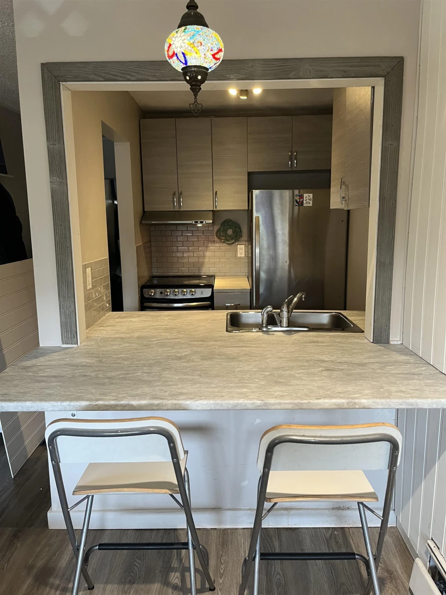 Dining Area Photo of 102 2234 Prince Albert Street, Vancouver, BC