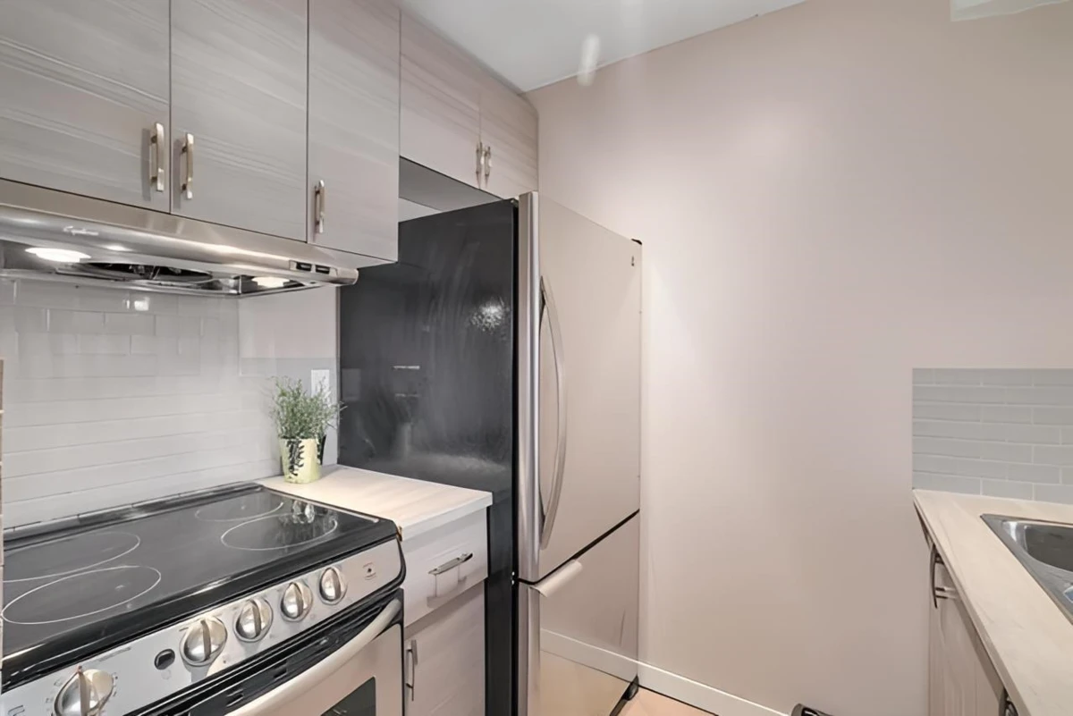 Family Room Photo of 102 2234 Prince Albert Street, Vancouver, BC