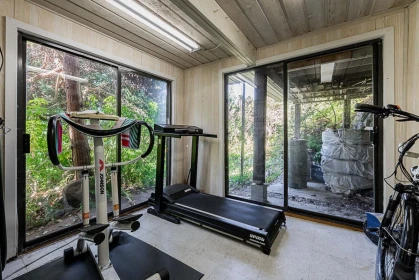 Hot Tub / Spa Photo of 5651 Westhaven Road, West Vancouver, BC