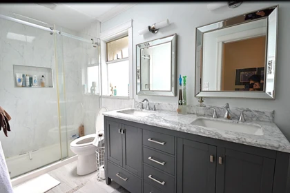 Mudroom Photo of 660 Walnut Place, Coquitlam, BC