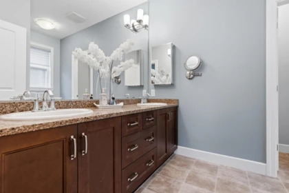 Laundry Room Photo of 45863 S Foxridge Crescent, Chilliwack, BC