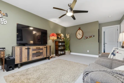 Staircase Photo of 45863 S Foxridge Crescent, Chilliwack, BC