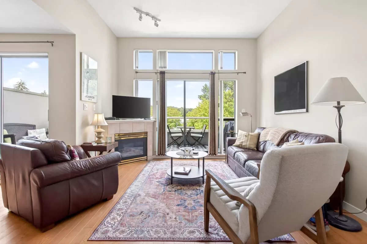 Dining Area Photo of 409 220 Newport Drive, Port Moody, BC