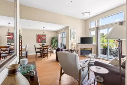 Breakfast Nook Photo of 409 220 Newport Drive, Port Moody, BC
