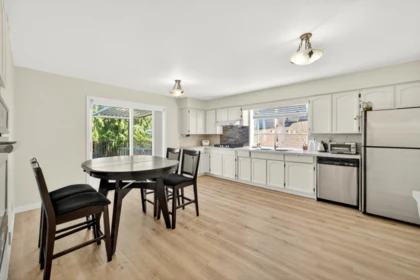 Kitchen Island Photo of 4460 Atlee Avenue, Burnaby, BC