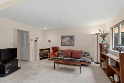 1678 E 13th Avenue, Vancouver, BC, Vancouver — Half Duplex for sale