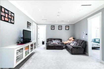 Powder Room Photo of 17012 57 Avenue, Surrey, BC
