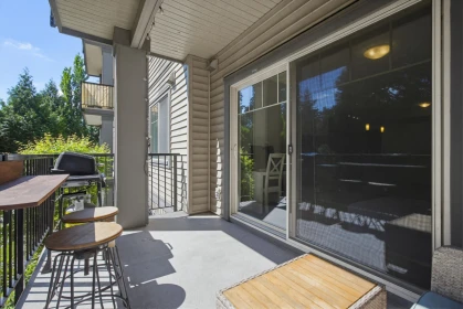 Backyard Photo of 204 33898 Pine Street, Abbotsford, BC