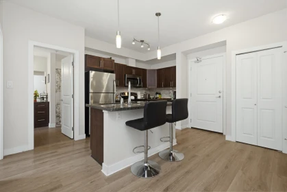 Primary Bedroom Photo of 204 33898 Pine Street, Abbotsford, BC