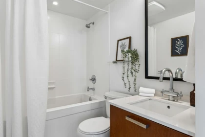 Primary Bathroom Photo of 2305 1255 Seymour Street, Vancouver, BC