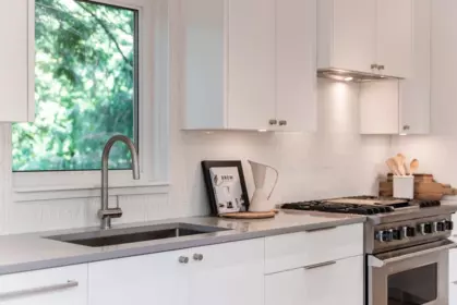 Kitchen Photo of 5061 Bear Lane, West Vancouver, BC