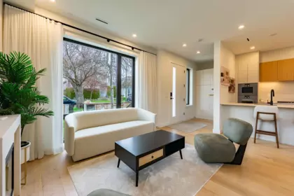858 W 64th Avenue, Vancouver, BC, Vancouver — Duplex for sale