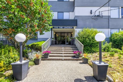 203 1390 Merklin Street, White Rock, BC, White Rock — Apartment/Condo for sale