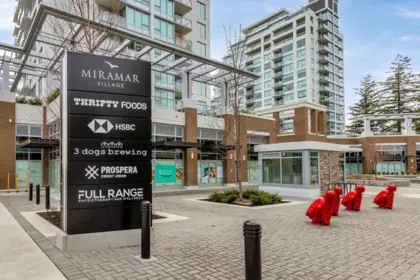 Hot Tub / Spa Photo of 203 1390 MERKLIN STREET, White Rock BC V4B 4C1